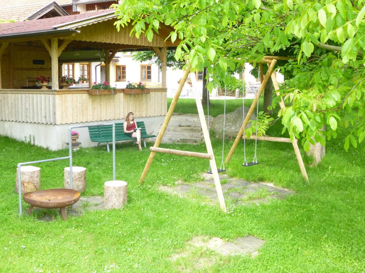 Landgasthof Berg Eurasburg Buitenkant foto